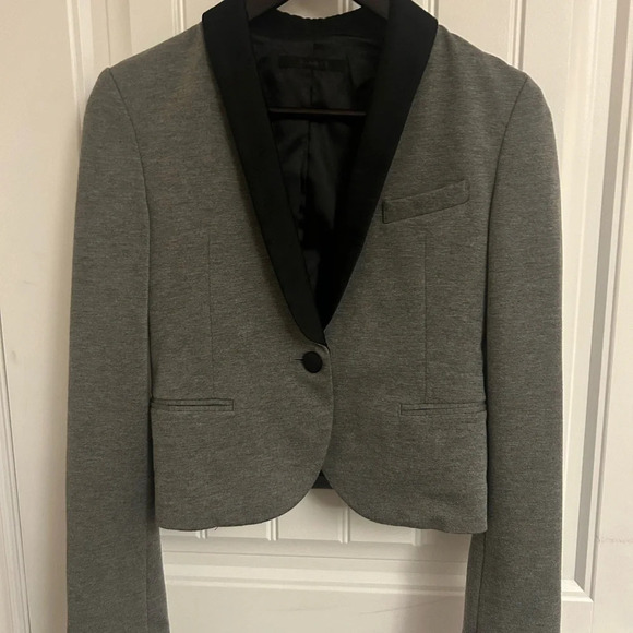 Moussy blazer size 1 Small- tuxedo style in very good condition - Picture 9 of 9